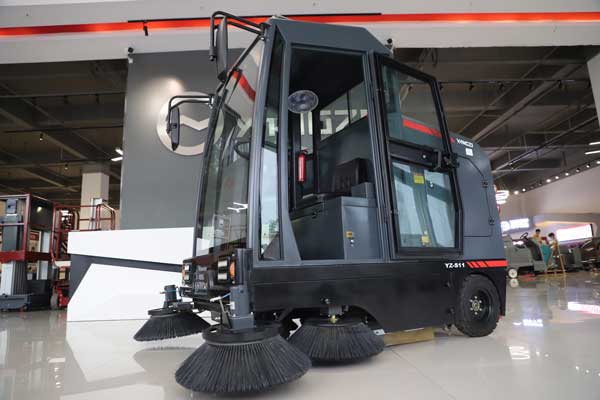 為什么掃地車的電機(jī)老是燒壞，保險(xiǎn)絲反而沒燒